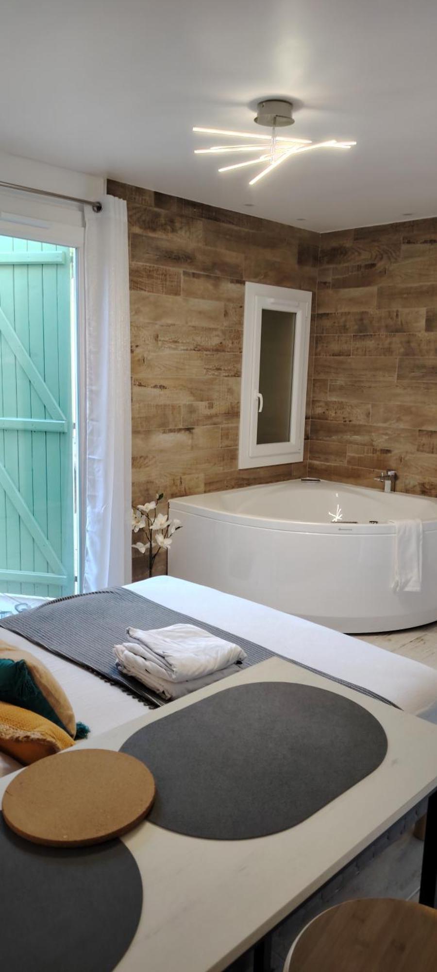 לה ברקרה Studio Cosy Balneo Avec Jardin מראה חיצוני תמונה